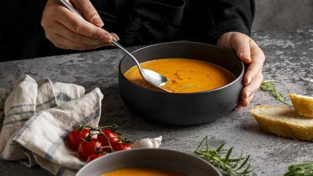 Основы приготовления супа: от выбора бульона до правильной порции специй
